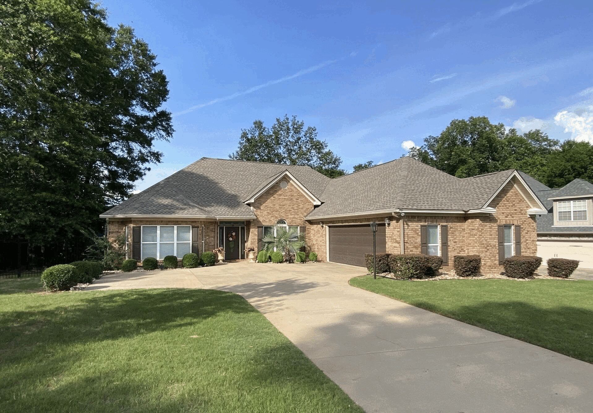 Finished roofing project with GAF shingles